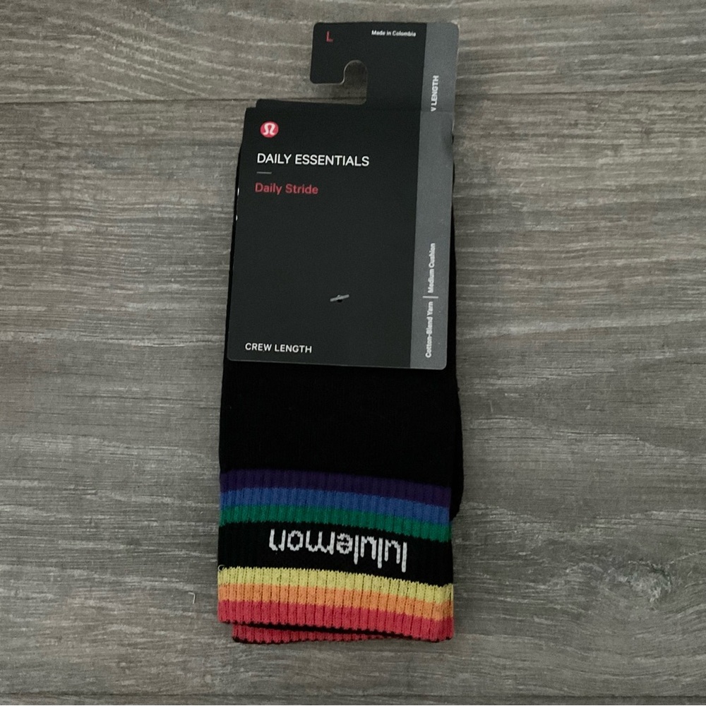 Lululemon Daily Stride Crew Length Socks